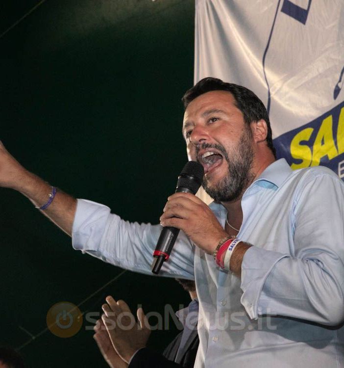 Salvini propone di abbassare le bollette con i soldi dell'idroelettrico, ma va contro la legge del suo stesso partito in Piemonte e in Lombardia