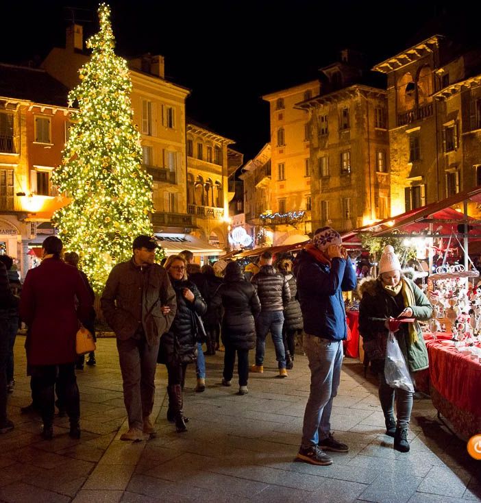 Pd e DomoDomani chiedono l’obbligo di mascherina per i Mercatini di Natale