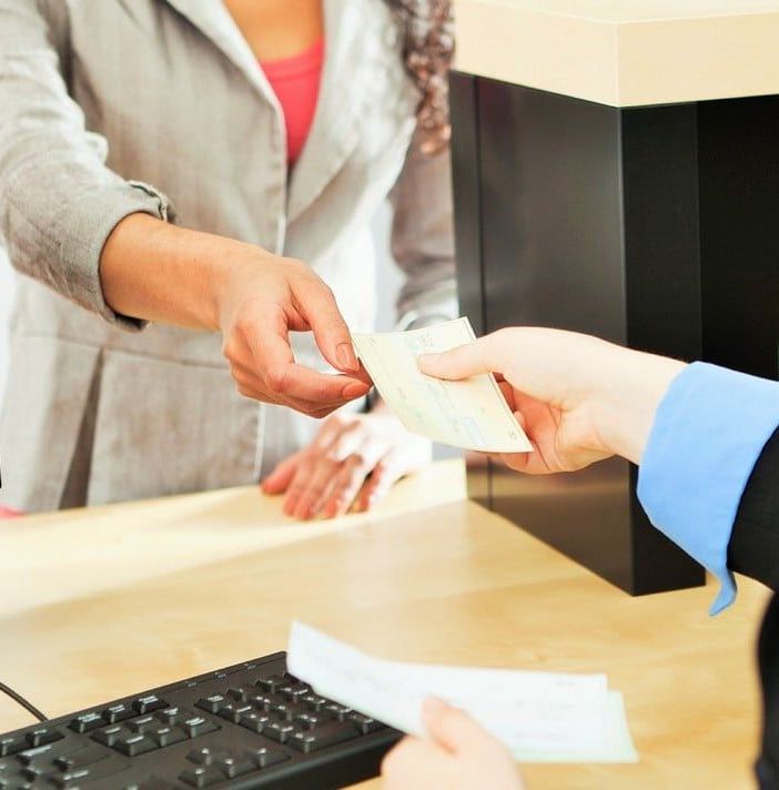 Banche: Uilca, dal 2018 al 2023 -20,7% sportelli, in Piemonte insoddisfatte 10 persone su 10