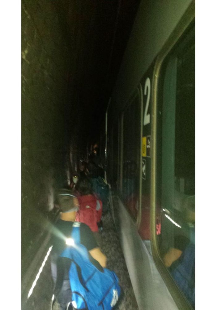 Guasto al treno nella galleria del Sempione, disagi per i frontalieri