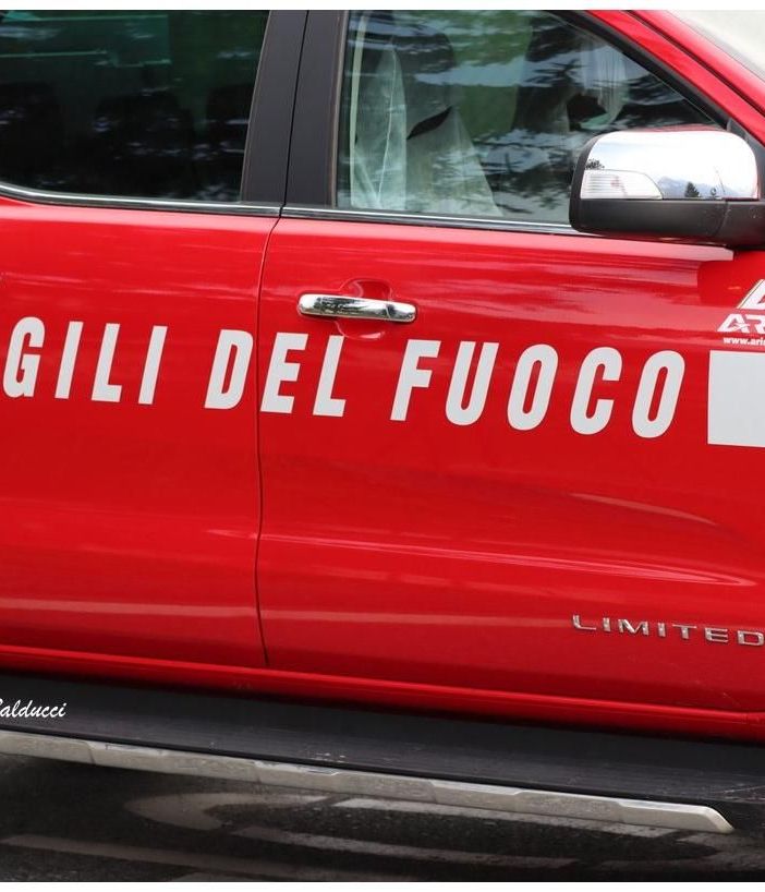 A fuoco una baita ad Antrona. Nel rogo morto il cane dei proprietari