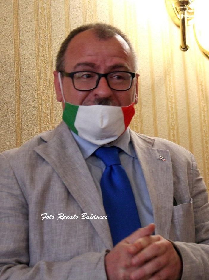 Ristoranti, Songa (FdI Vco): “Invitiamo Draghi a cena nel Vco. Si renderà conto che non è piacevole mangiare fuori al freddo”