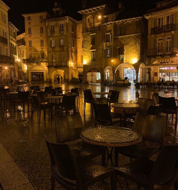 Attesa per le regole del Cts sulle riaperture di bar, ristoranti, cinema, teatri, palestre e piscine