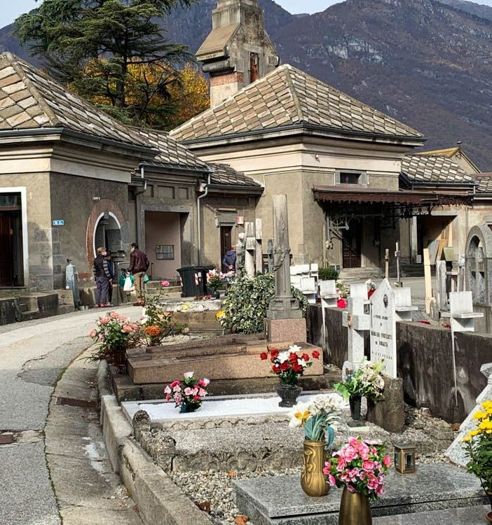 Le messe per Ognissanti e i defunti
