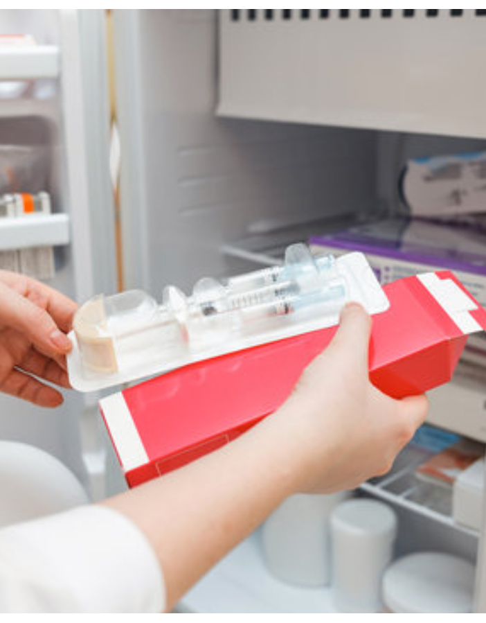 Vaccinazioni in farmacia anche per la fascia 12-17 anni