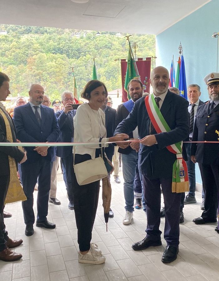 Crevoladossola investe sul futuro: inaugurata la nuova scuola elementare FOTO E VIDEO