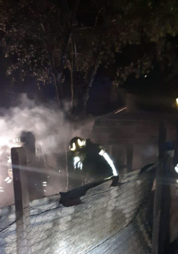 A fuoco una stalla a Montecrestese, morti una sessantina di conigli e galline