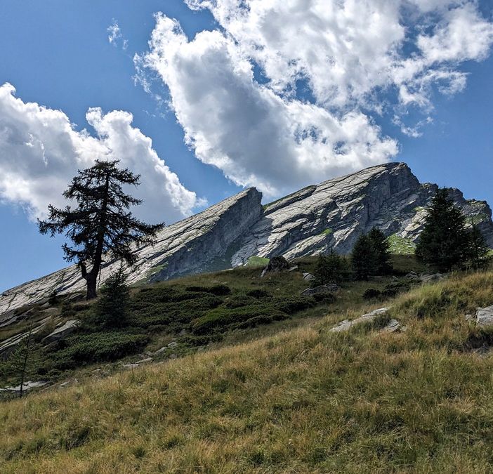 Il Lago Panelatte e gli alpeggi di Arvogno