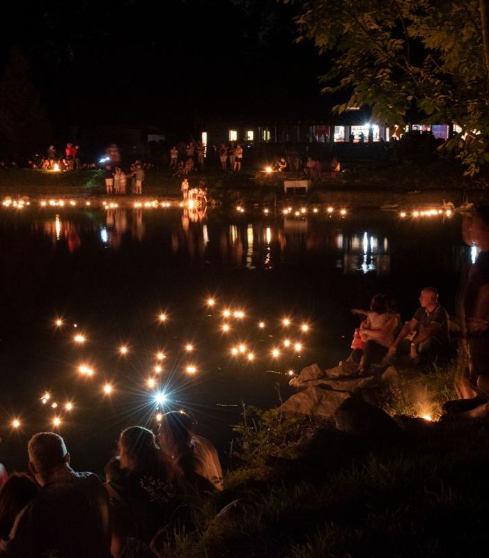 Festa d'estate al lago delle Rose con la Grotta di Babbo Natale