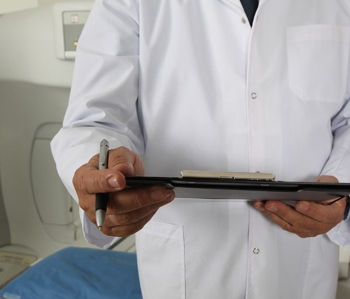 Medici di famiglia: Castano e Benintende prolungano l’attività fino a 72 anni
