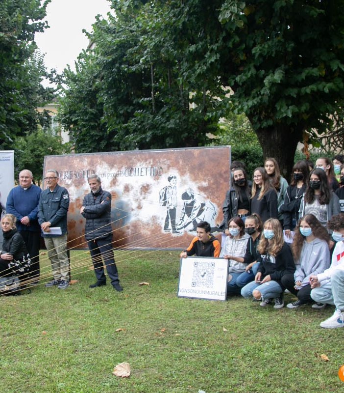 Svelato il murales dei ragazzi del Liceo Artistico Rosmini Campus