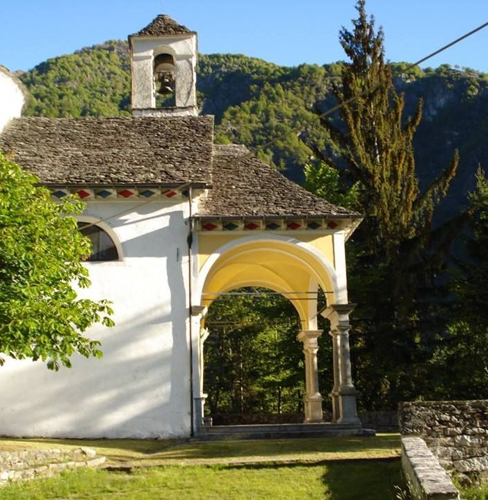Bannio, tetto nuovo per il santuario della Madonna della Neve