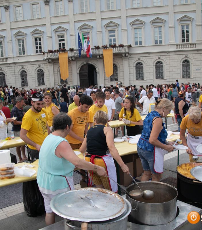 Domodossola ha festeggiato la Notte Gialla FOTO
