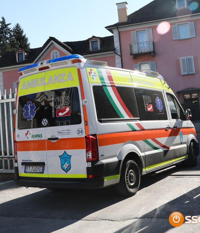 Grave incidente a Trontano: un giovane motociclista in codice rosso