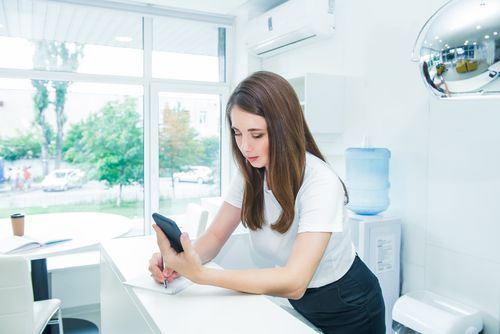 Che cos'è un CRM per hotel e come utilizzarlo al meglio