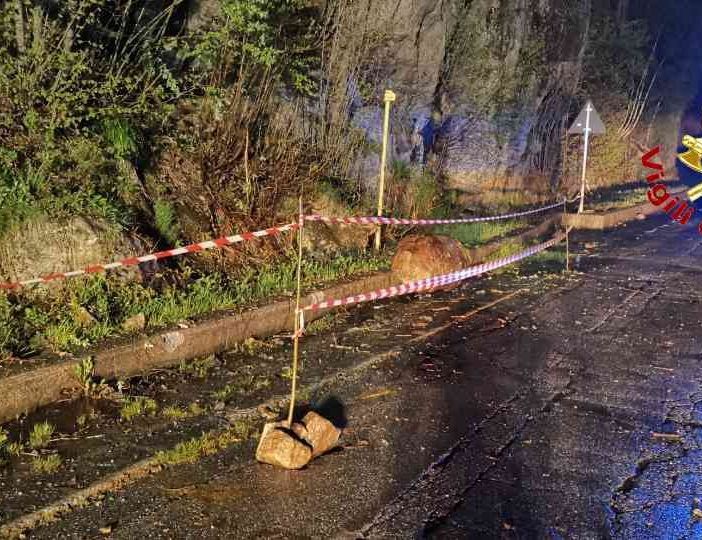 Frana lungo la statale di Macugnaga