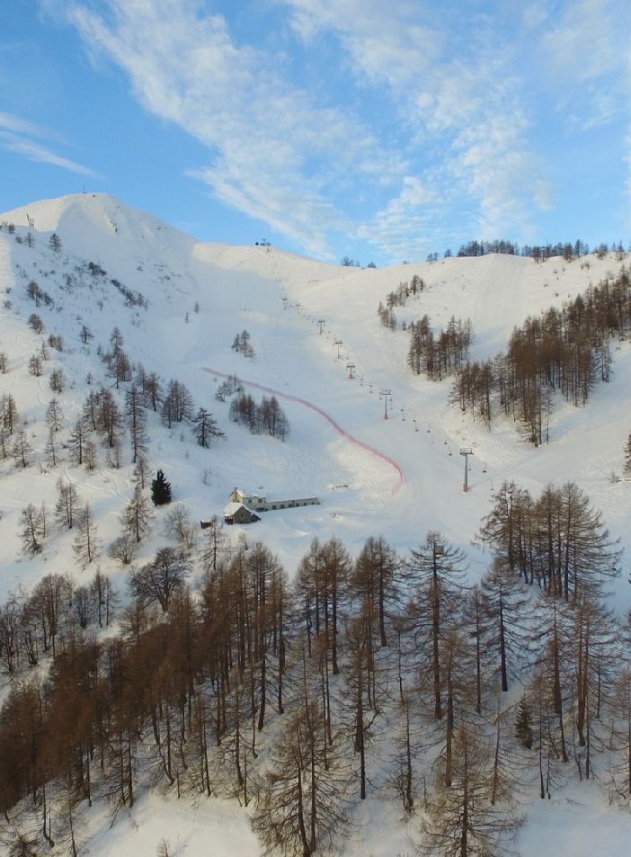 Uncem protesta: &quot;148 milioni per gli impianti sciistici, solo 4 per l'ecoturismo&quot;