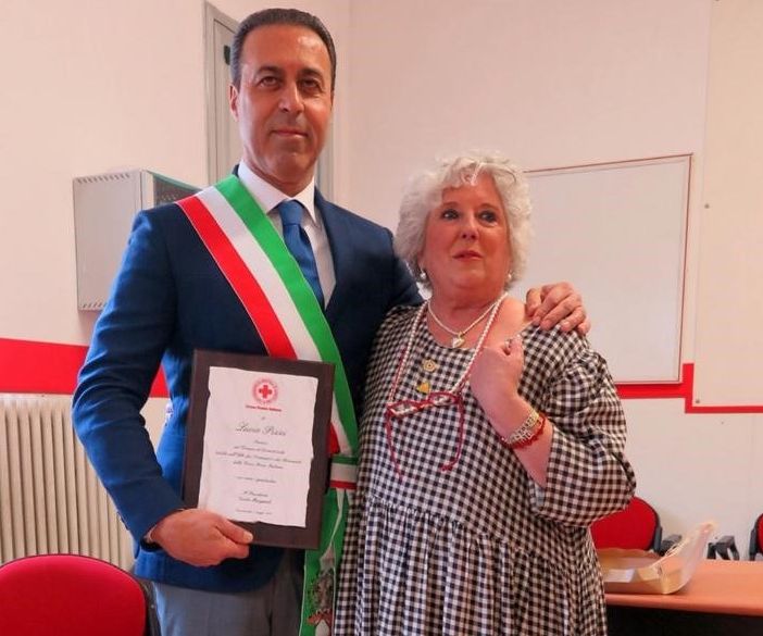 Al sindaco Lucio Pizzi un importante riconoscimento da parte della Croce Rossa