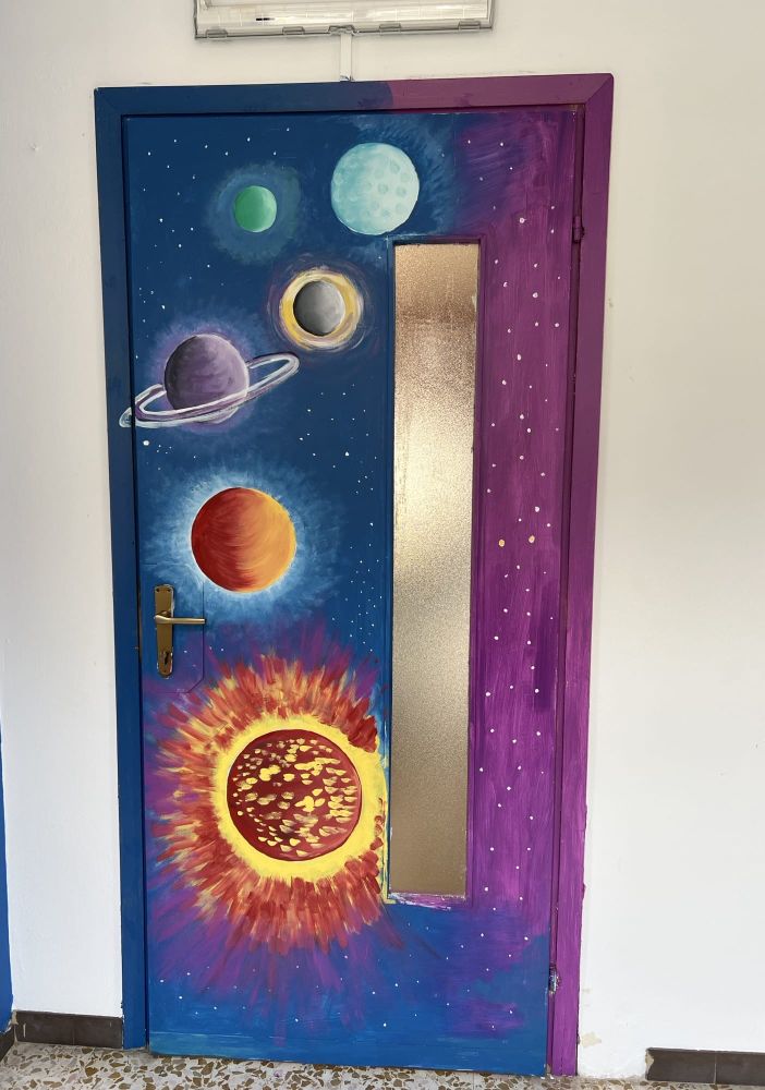 Adotta una porta: alla secondaria di Villadossola si cerca materiale didattico