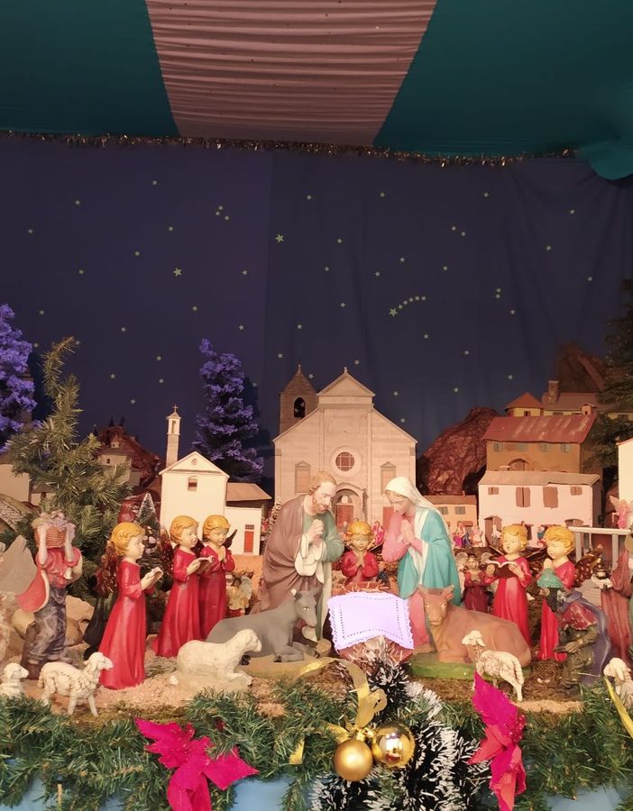 Alla Cappuccina il tradizionale presepe che raffigura le chiese e il borgo domese   VIDEO