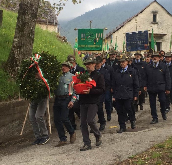 A Villette una valle in festa per il nono Raduno degli Alpini. FOTO e VIDEO