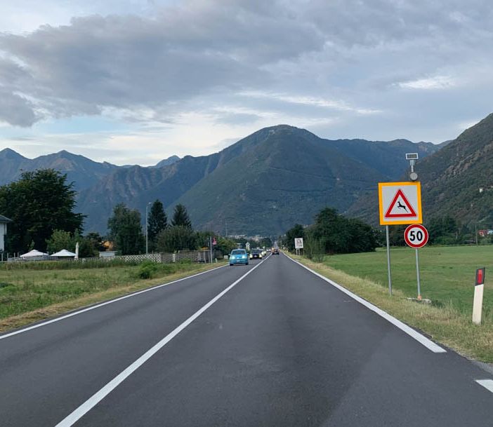 Nuovo limite di velocità tra Domo e Villa, un residente: &quot;Ben venga. Servirebbero anche dei velox&quot;