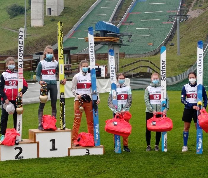 Salto con gli sci - FIS Cup, buoni piazzamenti di Camilla Henni Comazzi a Einsiedeln
