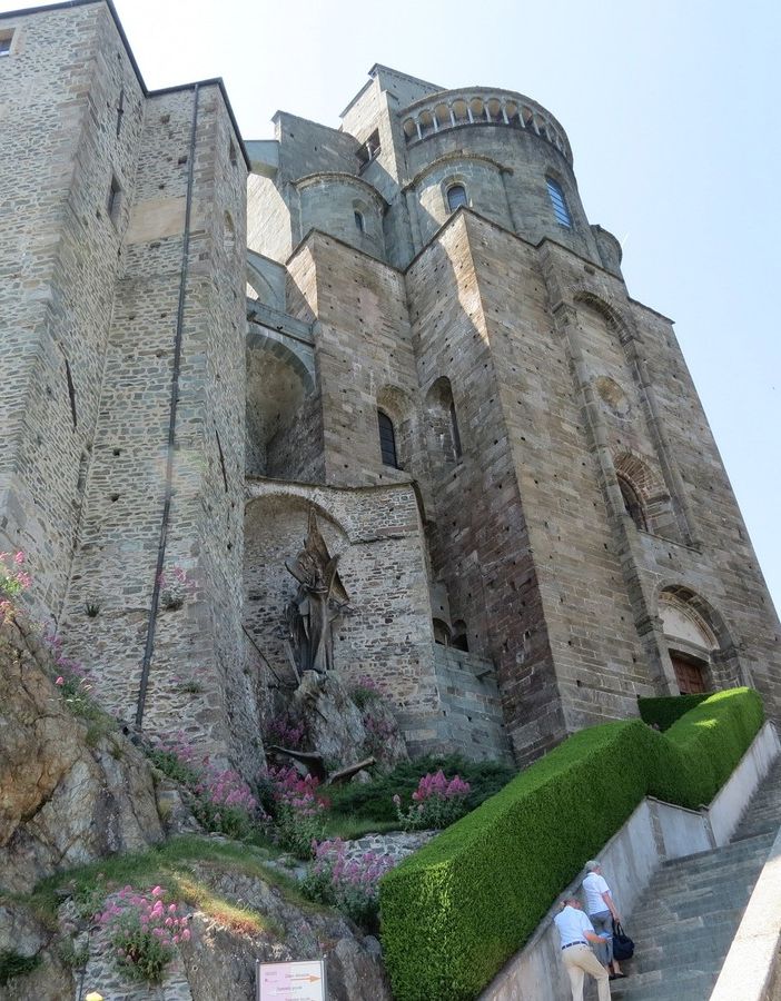 Sacra di San Michele: alla scoperta di uno dei simboli del Piemonte