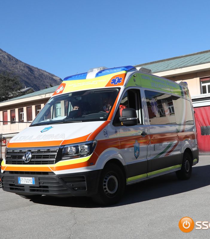 Varzo, donna muore investita da un'auto