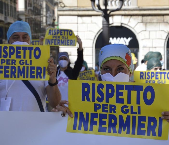 Infermieri e medici uniti per uno sciopero nazionale