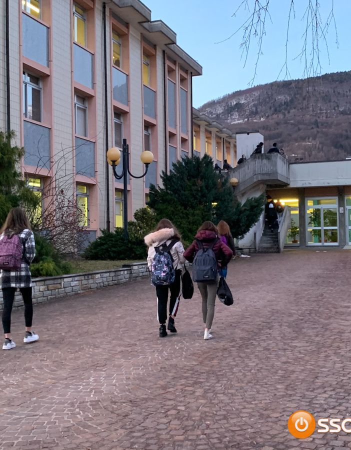 &quot;Dove lascio mio figlio se devo andare a lavorare?&quot; Caos interpretativo tra indicazioni ministeriali e ordinanze regionali