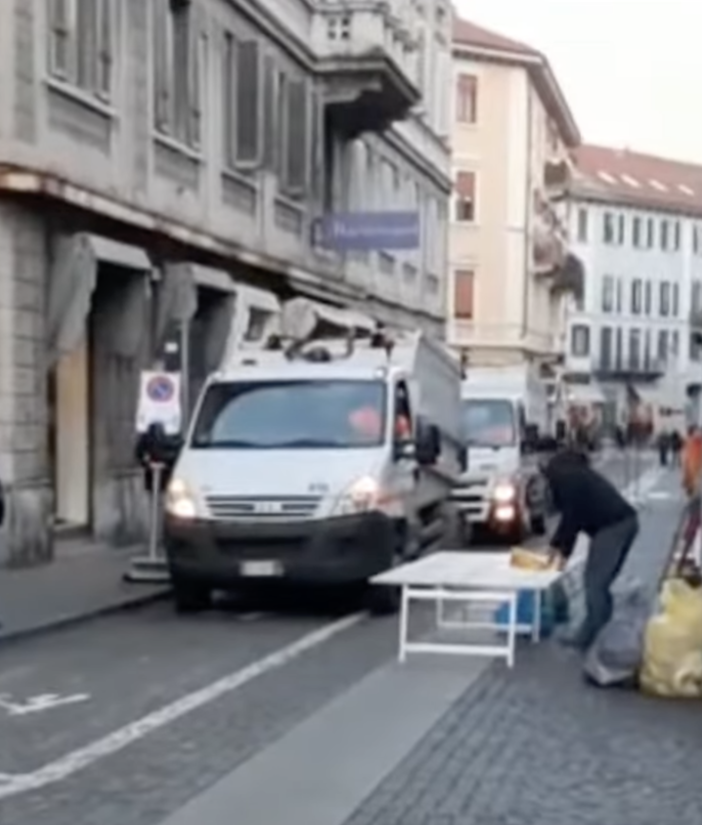 “Sugli orari di levata dei banchi del mercato natalizio polemica non costruttiva”