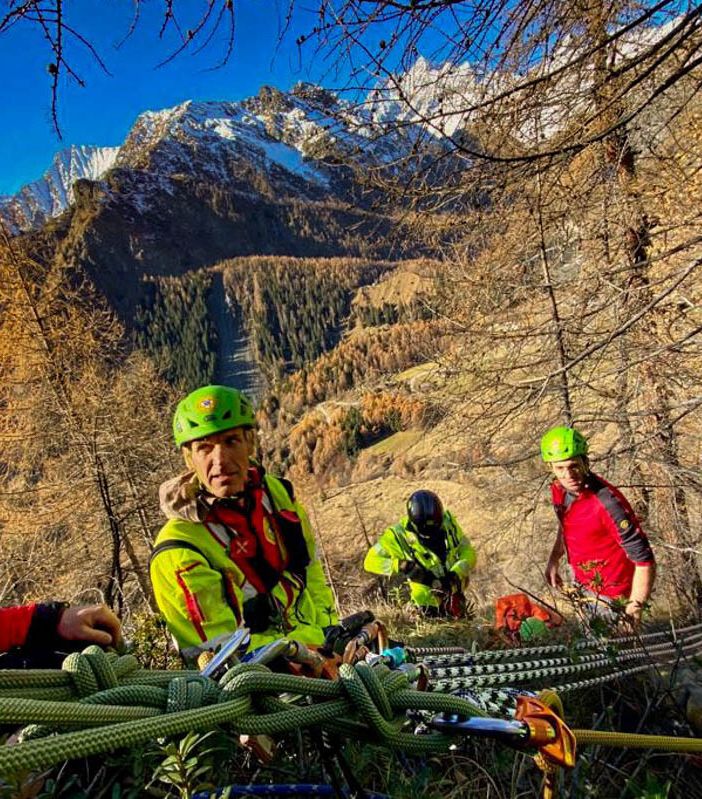 Esercitazioni con i droni in Valle Antrona per gli uomini del Soccorso Alpino FOTO