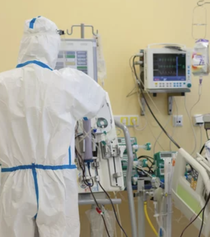 Covid, gli epidemiologi della Regione confermano: &quot;Per i non vaccinati maggiori rischi di ricovero in terapia intensiva&quot;