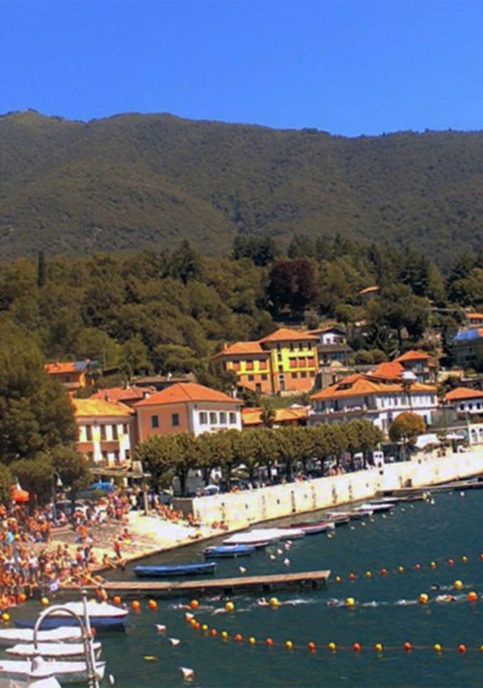 Torna la tradizionale traversata a nuoto del lago di Mergozzo