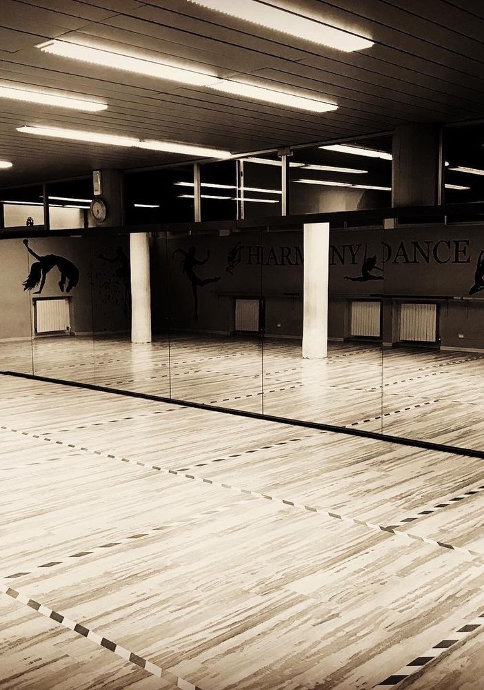 Lo sfogo di Giuseppe Tuccio, titolare della Harmony dance &amp; yoga: ''Dimenticati da tutto e da tutti&quot;