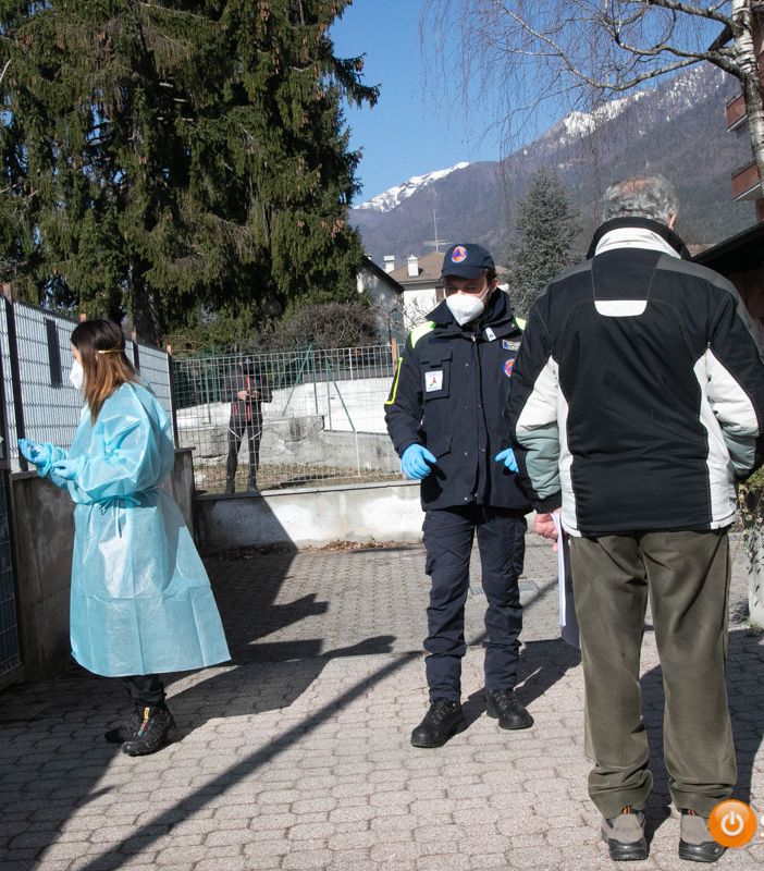 Gli ultrasettantenni vigezzini i primi piemontesi a ricevere il vaccino FOTO E VIDEO
