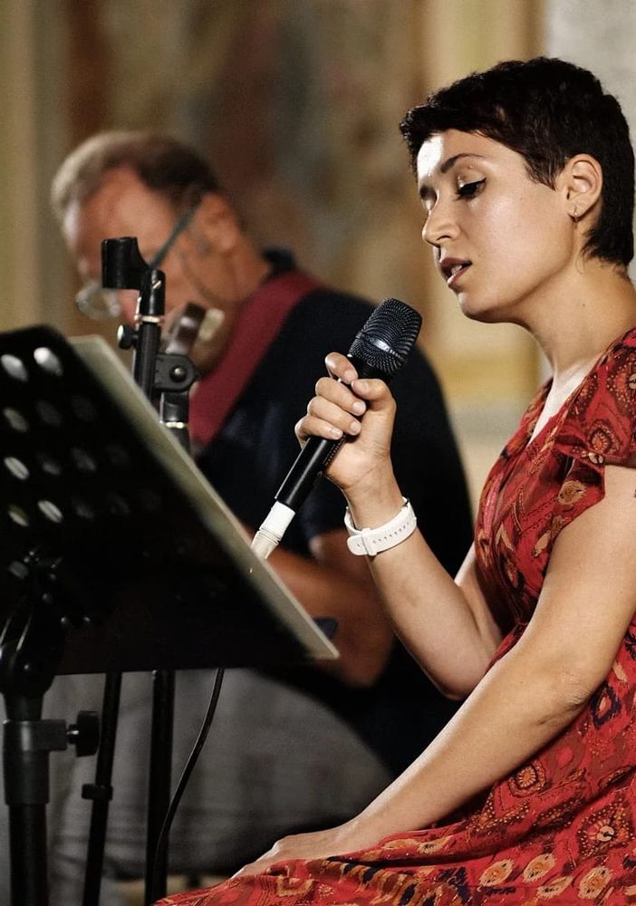 La cantante ossolana Ylenia Piola presenta 'Pesca', primo album di brani inediti