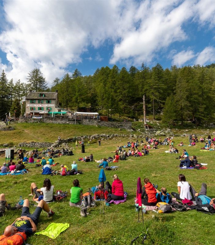 Prosegue il viaggio di Musica in Quota: all'Alpe Solcio  il concerto della Banfi Bazzari Casucci Band