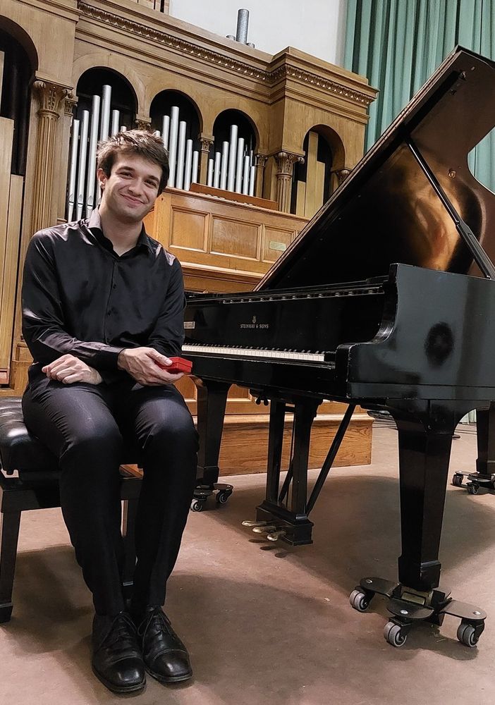 Un anno di straordinari successi per il pianista ossolano Amir Salhi