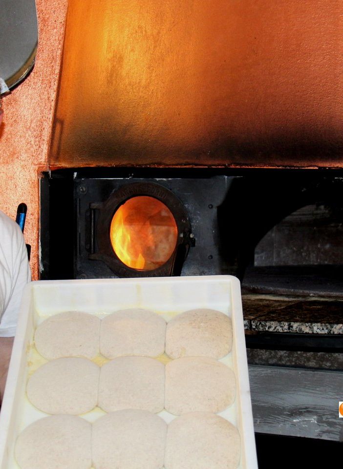 Pizzaiolo campione del mondo approda sulle rive del lago di Antrona