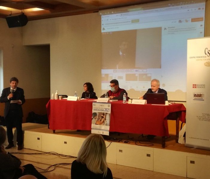 Immigrazione, nel 2020 calano gli stranieri in Piemonte: effetto Covid, ma anche integrazione
