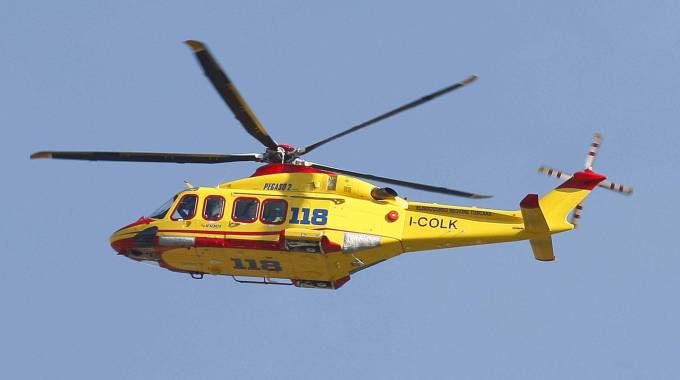 Cineoperatore muore di infarto mentre fa delle riprese per una tv sul luogo della tragedia al Mottarone