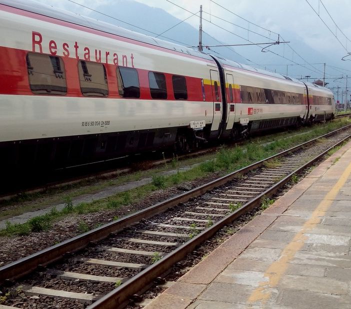 Risveglio 'natalizio' sull'Eurocity da Ginevra