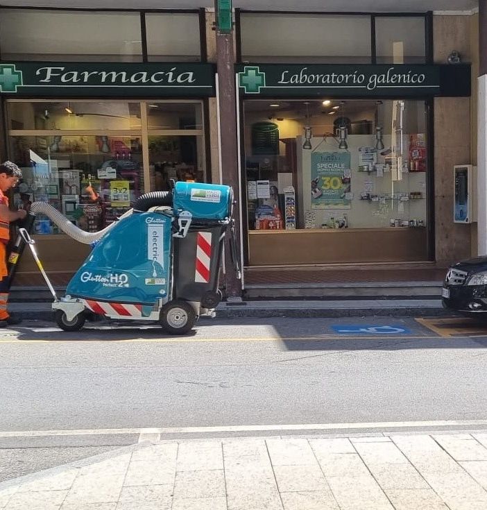 Villadossola, nuova macchina per la pulizia della città