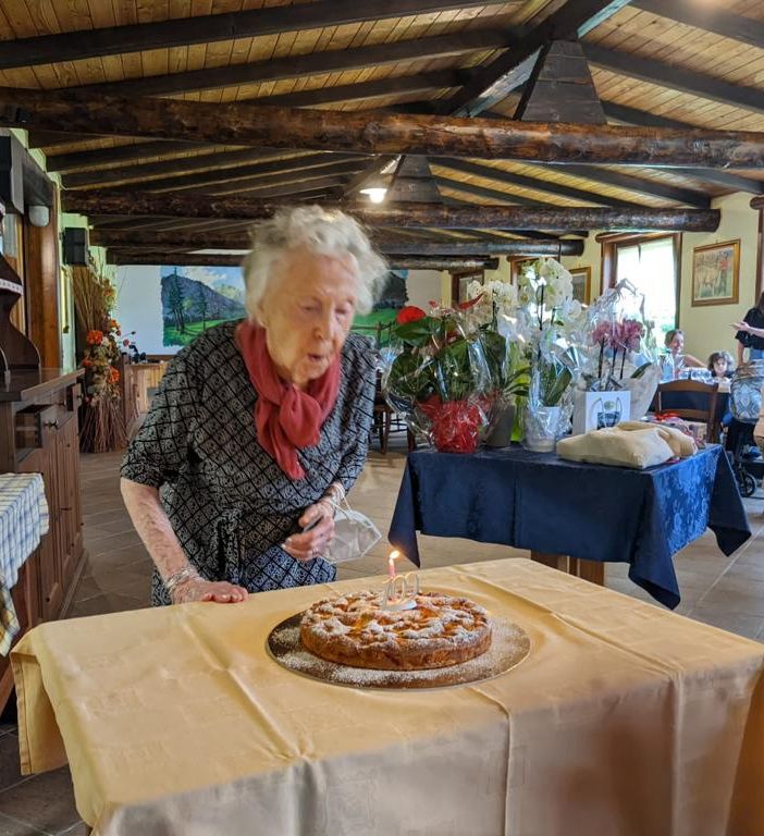 Cento candeline per Innocenza Antonini