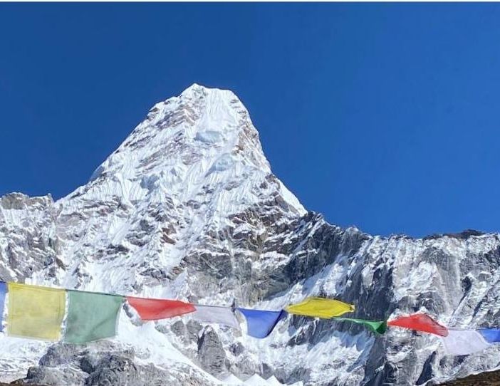 A La Fabbrica le immagini della scalata all'Ama Dablam