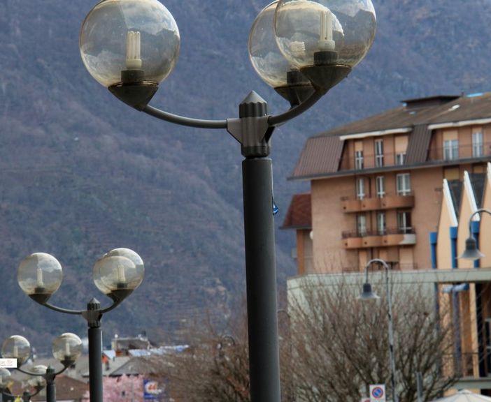 Si ripetono i black out nelle vie di Villadossola