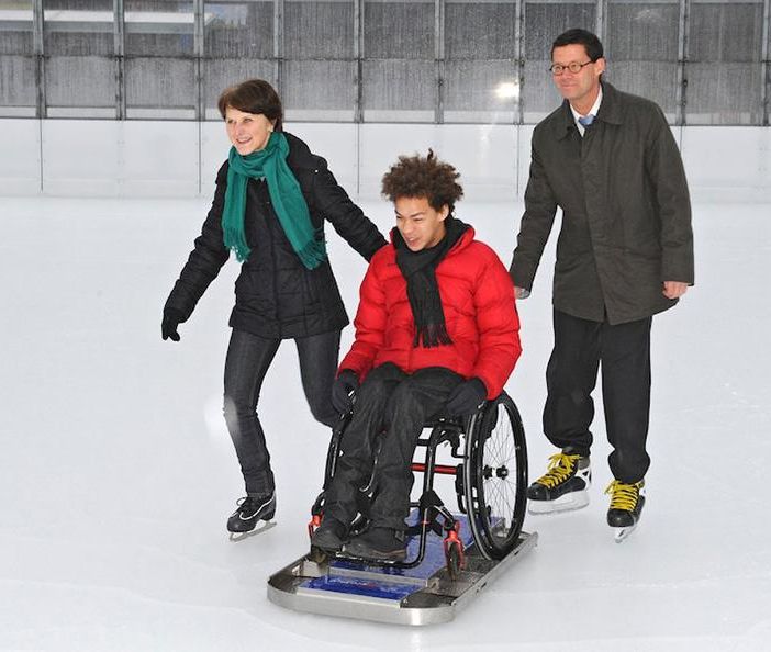 In Ticino può pattinare anche chi è in sedia a rotelle