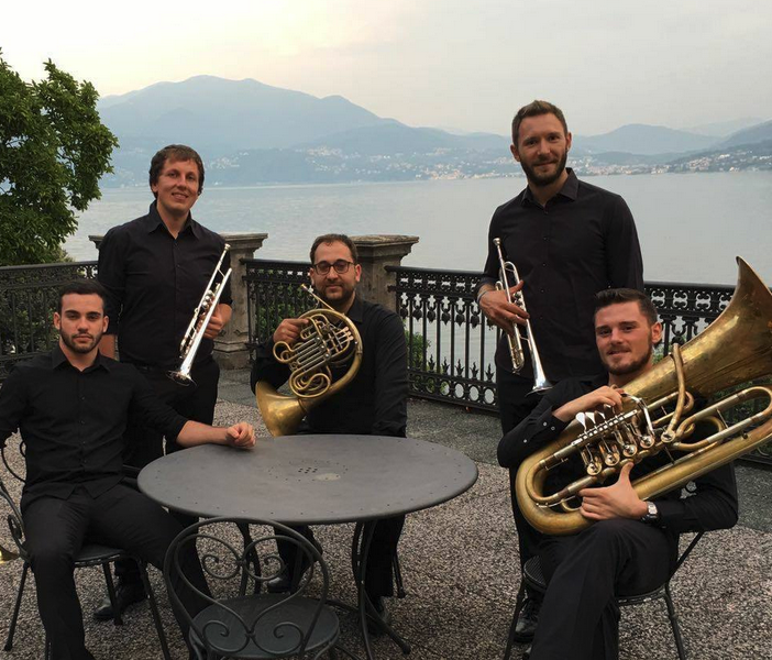 A Mergozzo il concerto d'auguri dei Crazy Brass